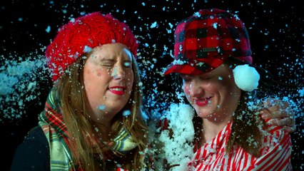 Download Video: Bataille de boules de neige en slow motion : joyeuses fêtes à tous!!!