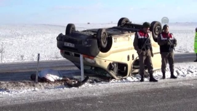 Buzlanma Nedeniyle Dört Araç Devrildi: 1 Ölü, 8 Yaralı
