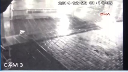 Zonguldak Maskeli Soygurcuların Büfe Hırsızlığı Güvenlik Kamerasında