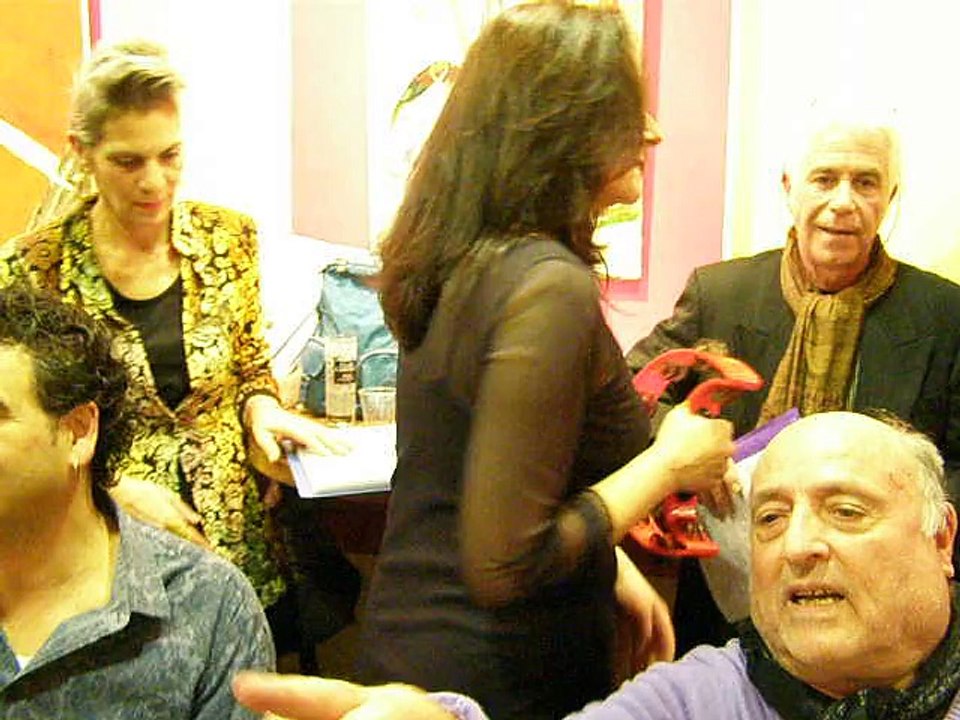 Les peintres contemporains Paralèles . Pepe LINARES Chante au Prolé Nimes 2