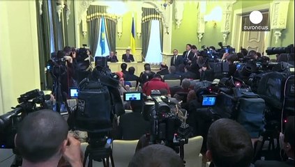 Украина: президент Казахстана готов способствовать миру в Донбассе