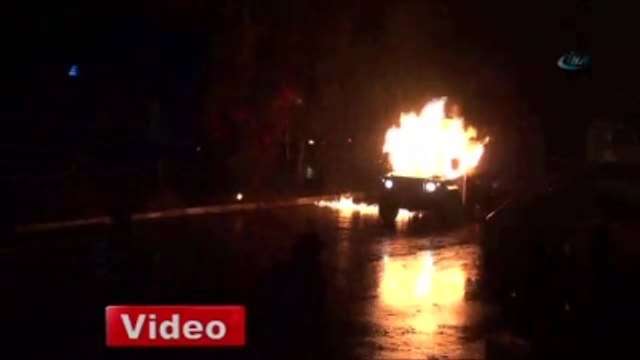 Polis Aracına Molotoflu Saldırı