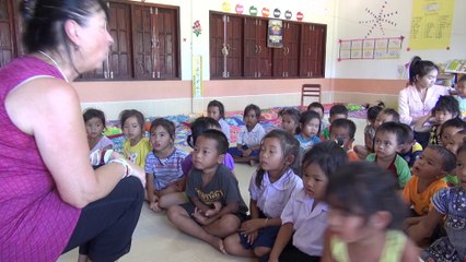 Marie-Noëlle, English teacher, à l'école maternelle de Ban Nateuy au LAOS