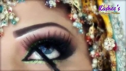 Beauty Parlor eye make up