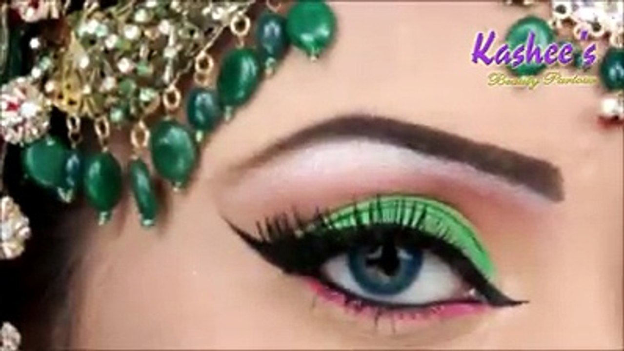 Eye makeup