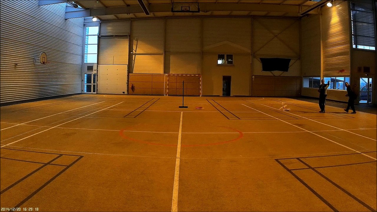 Vol indoor ( course Gee Bee )