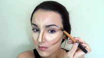 Contouring & Highlighting- How to get Kim Kardashian Definition