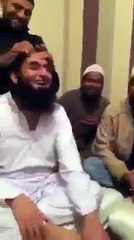 Maulana Tariq Jameel & Others Discussion in a Private Room