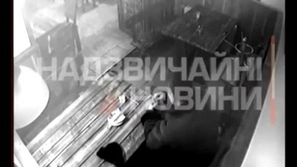 El Bombasının Pimini Çekerek Kendini Havaya Uçurdu