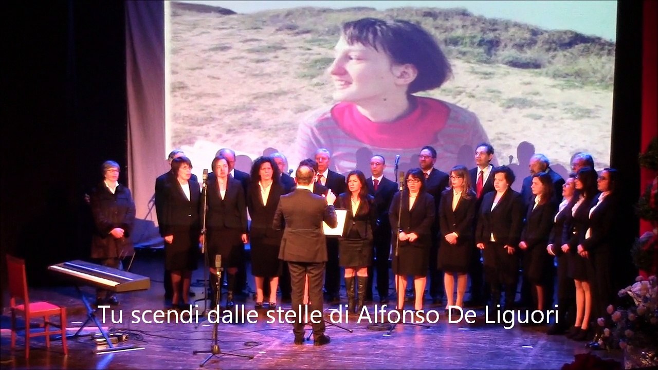 Elisalento 1^ Ediz. Tu scendi dalle stelle -Coro Maria Assunta in cielo Oria diretto dal Maestro Mauro Mattei Concerto per Elisabetta 13 dic 2014-Teatro Com.le Torre SS