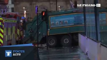 Glasgow : «J'ai mis ma copine hors de la trajectoire» du camion