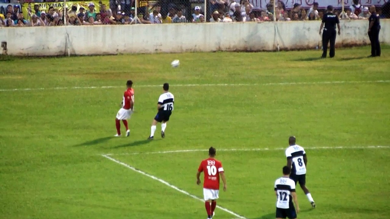 Showtime! Neymar beeindruckt mit 360-Trick