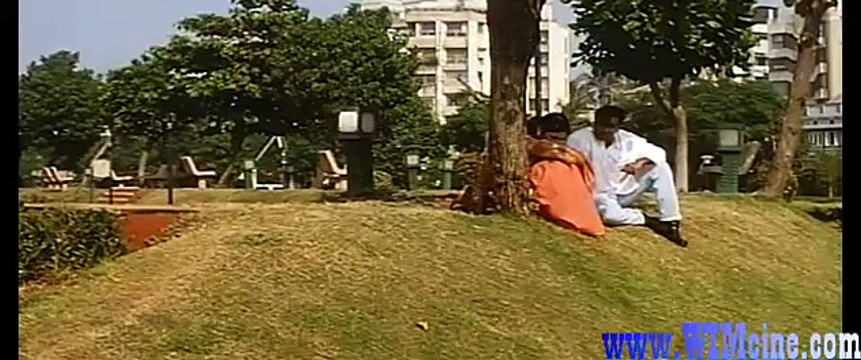 Thakshak (1999)_clip2