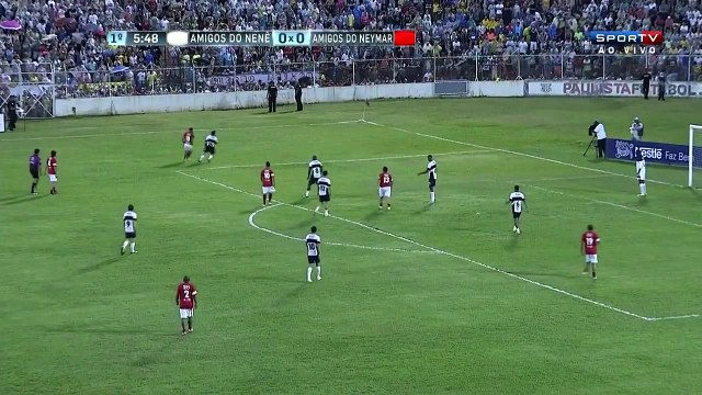 Neymar humilie un défenseur et marque un but magique