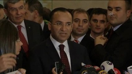 Bozdağ: "Yakalama Kararı Adalet Bakanlığına Gelmedi"