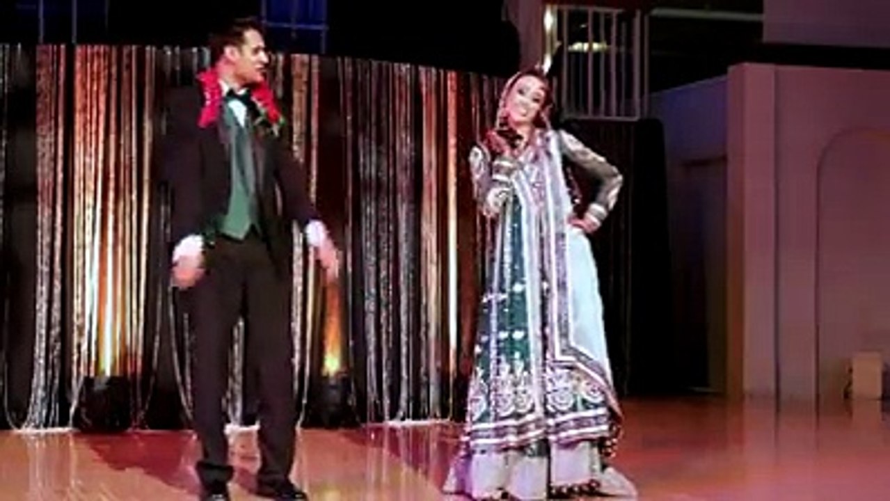 bride groom dance