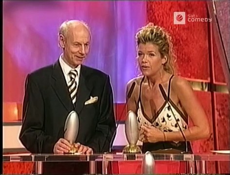 Die Harald Schmidt Show - 1318 - 2003-10-13 - Sabrina Setlur, Frauen Fußball