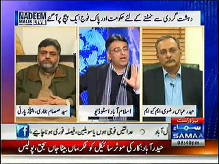 Asad Umer breaks Glass in Live Show