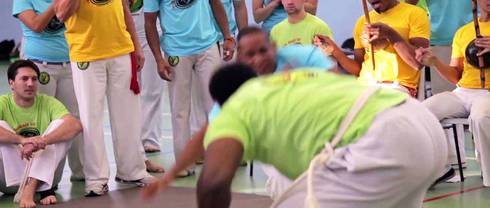 CLIP OFFICIEL du Festival de Capoeira 2014 à Corbeil - Groupe Senzala - Version longue!