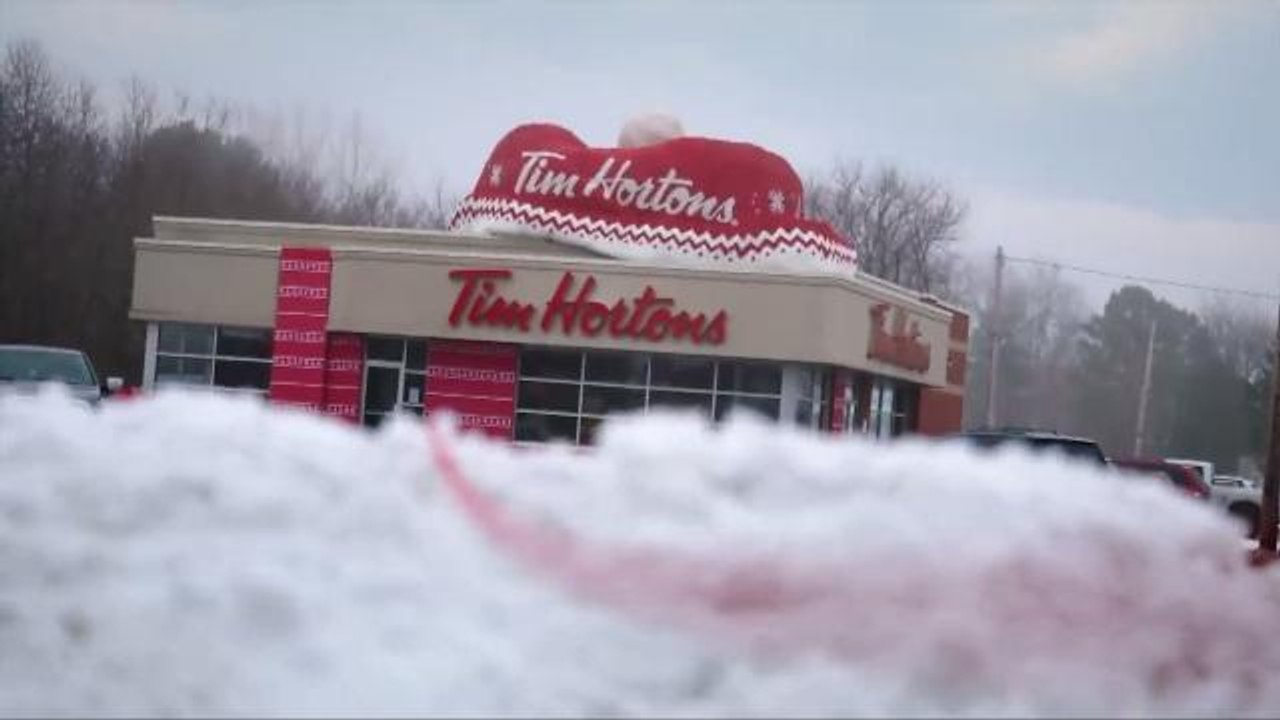 Tim Horton's Warms Up Snowy Canadian Town with Surprise Yarn-Bombing