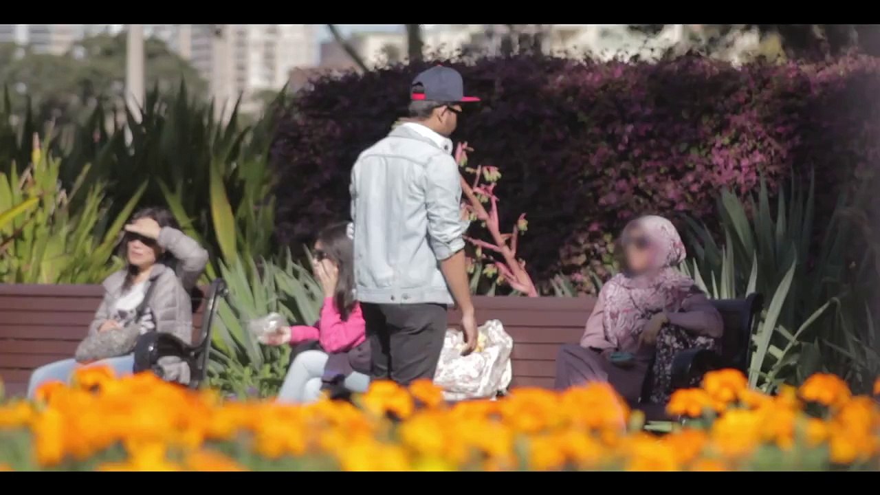 Australia do support Islam & Muslims - Social Experiment
