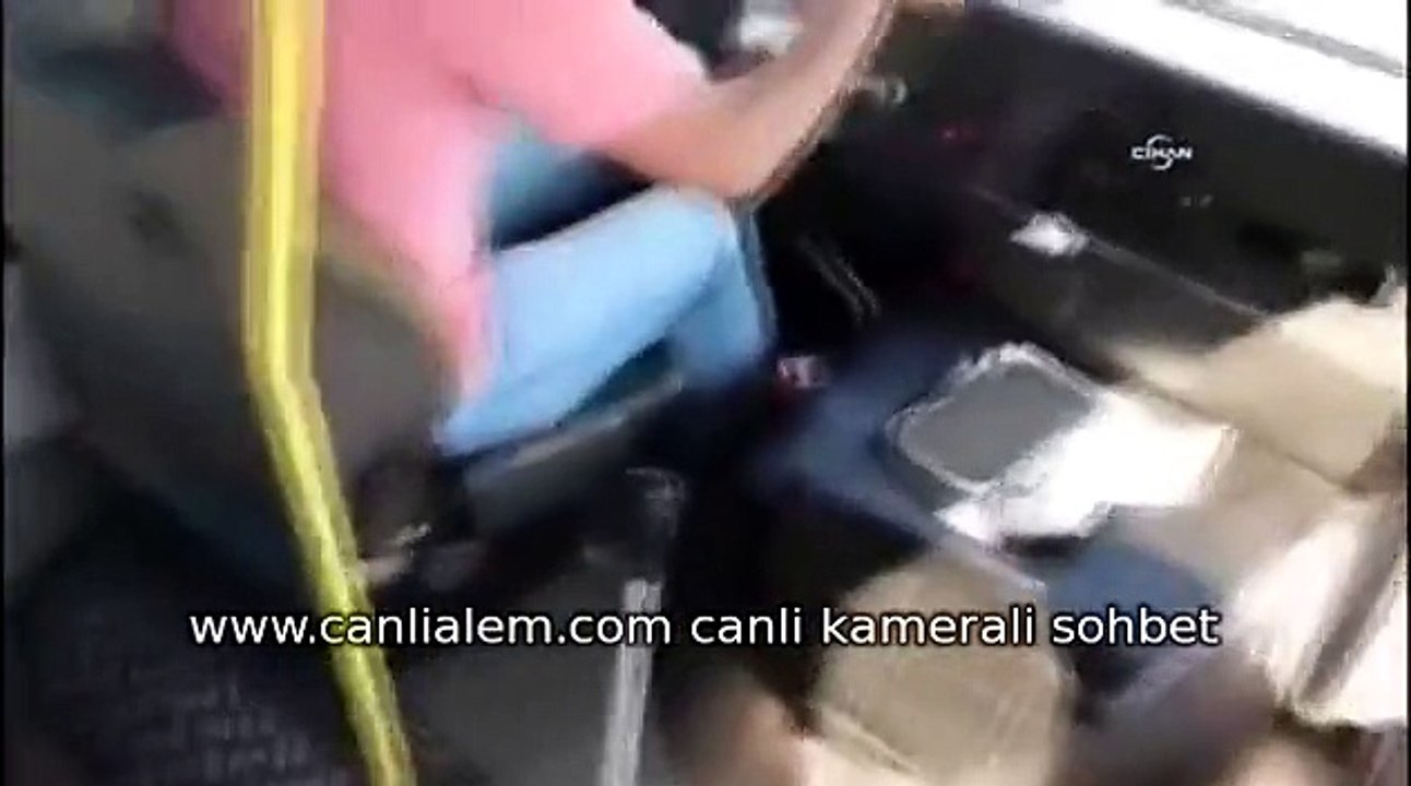 Karadenizli Minibüs Şoför 'ü Direksiyonu Bırakıp Horon Oynadı | 2014