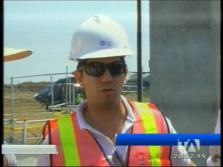 Correa advierte que el 2015 será un año difícil