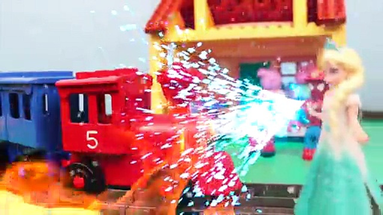 Peppa Pig Train Station Construction Set PEPPA PIG Train House Fire Lego Duplo Spiderman