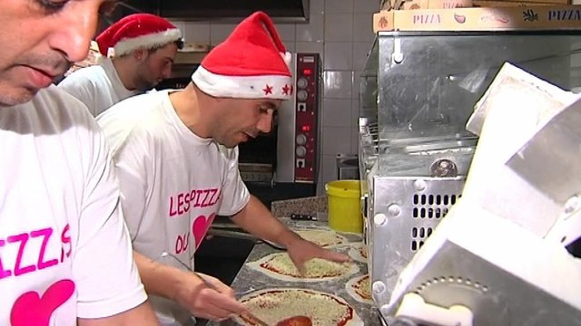 Nice: un pizzaïolo joue les pères Noël auprès des SDF