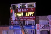 MHP Binasına Asılan Pankart İndirildi