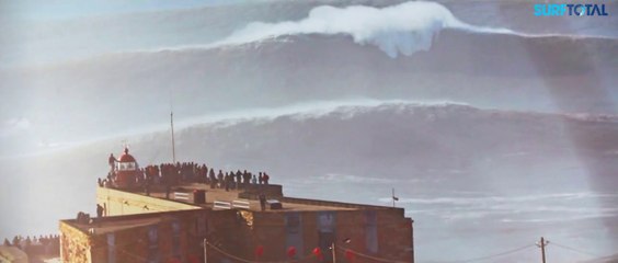 NAZARE, plus grose vague du monde (30m), surfées le 11 dec par les plus fous des surfeurs du monde