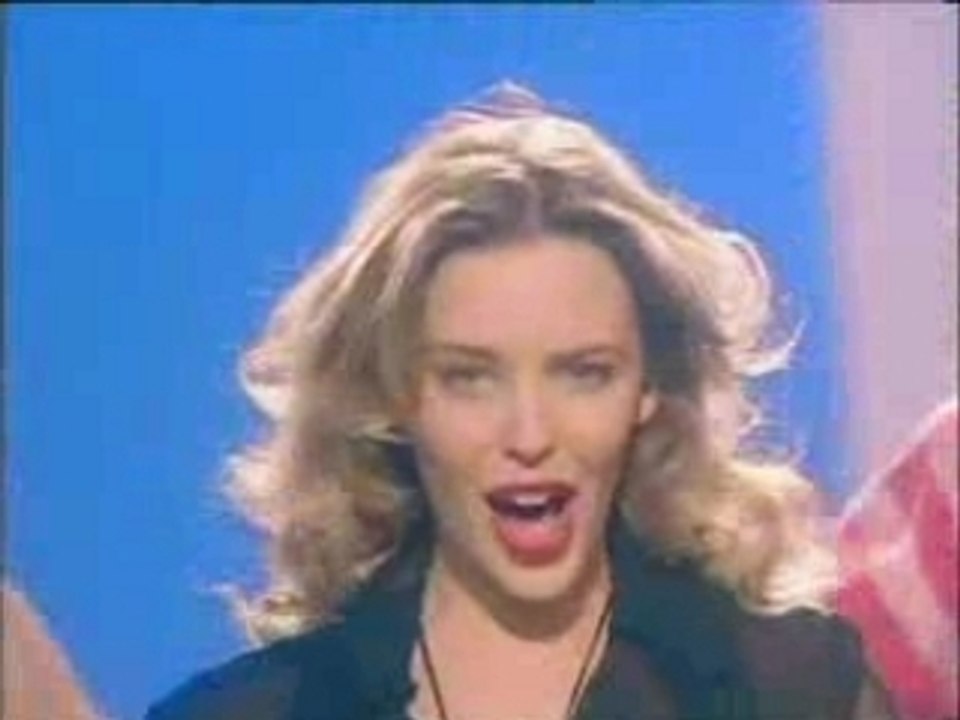 Kylie Minogue - Wouldn't Change A thing