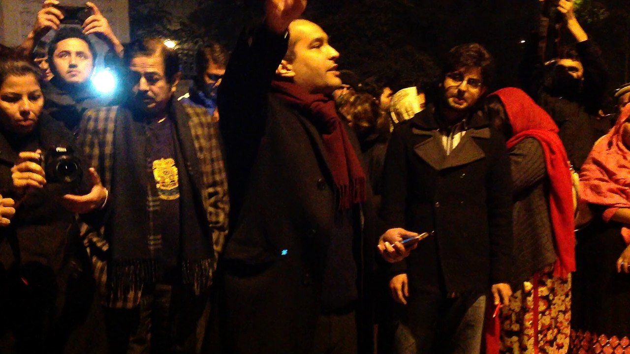 Taliban ka jo Yaar hei... Ghaddar hei... Ghaddar hei