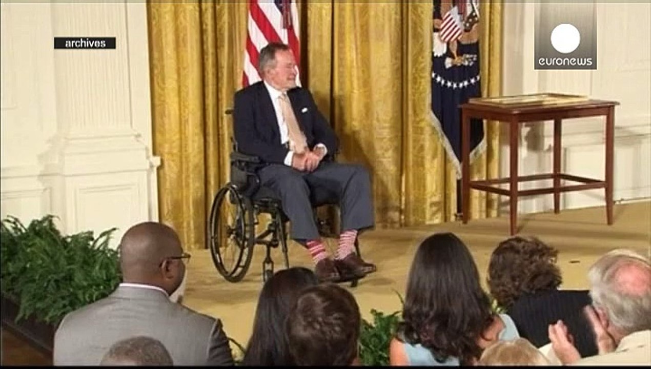 George Bush, 90 ans, hospitalisé pour des difficultés respiratoires