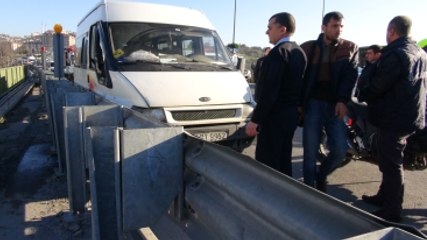 Kaza Korkusuyla Minibüsten Atlamaya Kalkan Kadın, Canından Oldu!