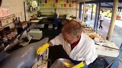 Komik Köpek Balığı Şakası