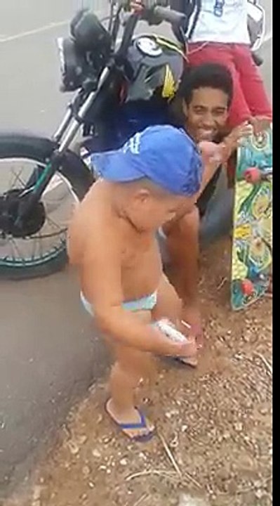 Baby dance - Expert Guru in Dancing World Funniest baby