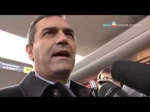Napoli - De Magistris: Impegnati per dare l'acqua ai rom (23.12.14)