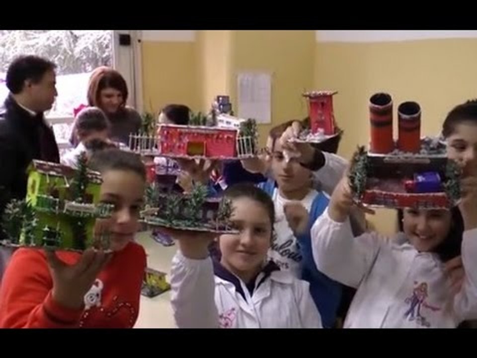 Napoli - I bambini di Scampia realizzano presepe per i detenuti (23.12.14)