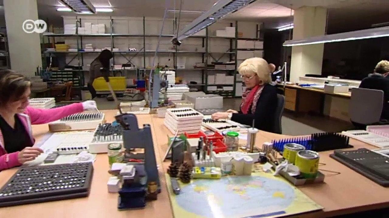 Stilvoll unterschreiben - süddeutsche Manufaktur produziert Edelfedern | Made in Germany