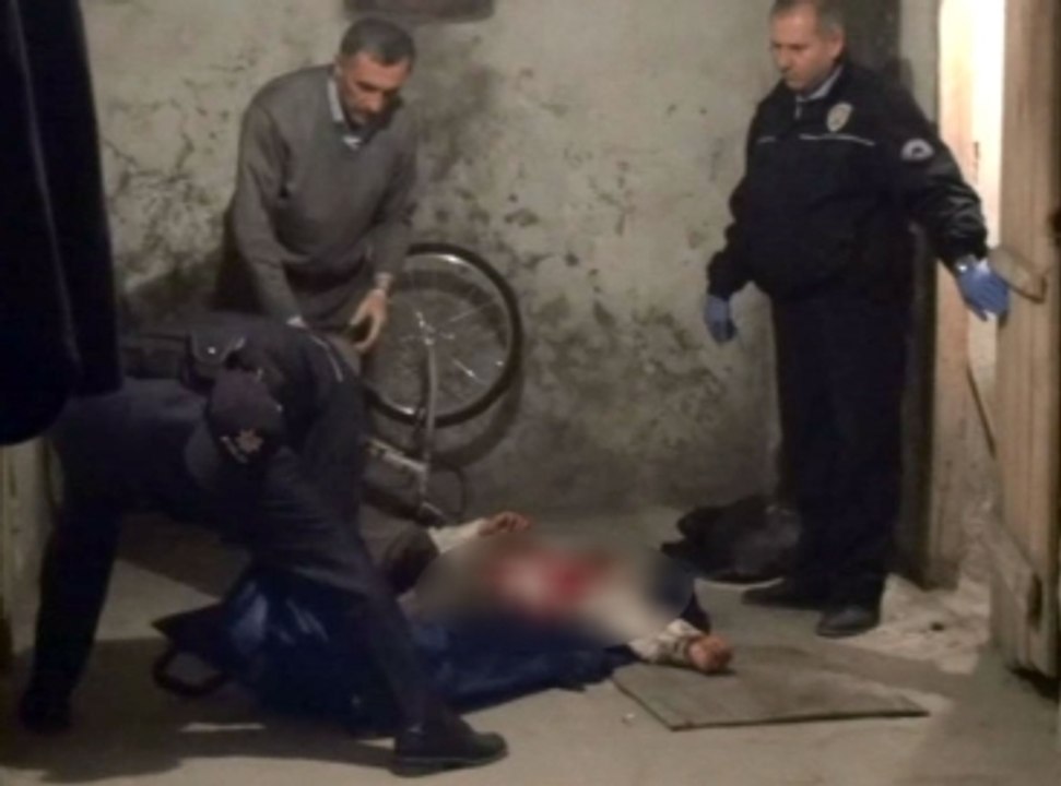 Arkadaşının Boğazını Keserek Kömürlüğe Kilitleyen Zanlı, Yakalandı