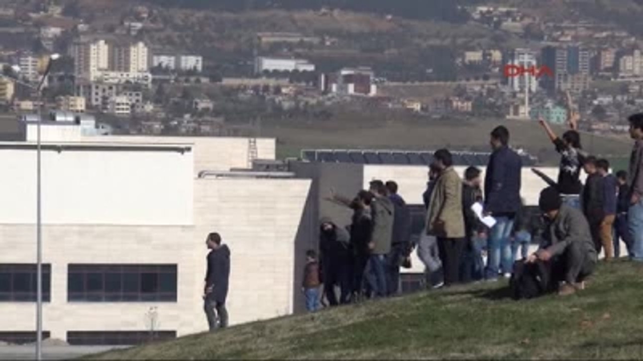 Polis Sütçü İmam Üniversitesi'ndeki Öğrenci Kavgasını Güçlükle Bastırdı 2