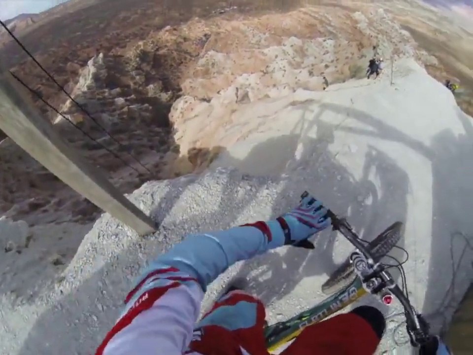 Crazy Biker - Downhill Biking Stunt