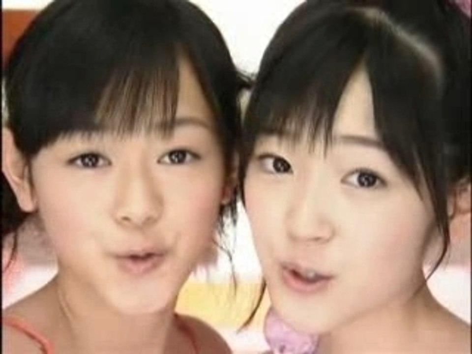 ℃-ute - sakura chirari (Close-up Ver.)