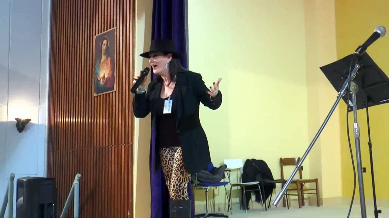 Aversa (CE) - "Salotto napoletano" all'OPG (10.12.14)