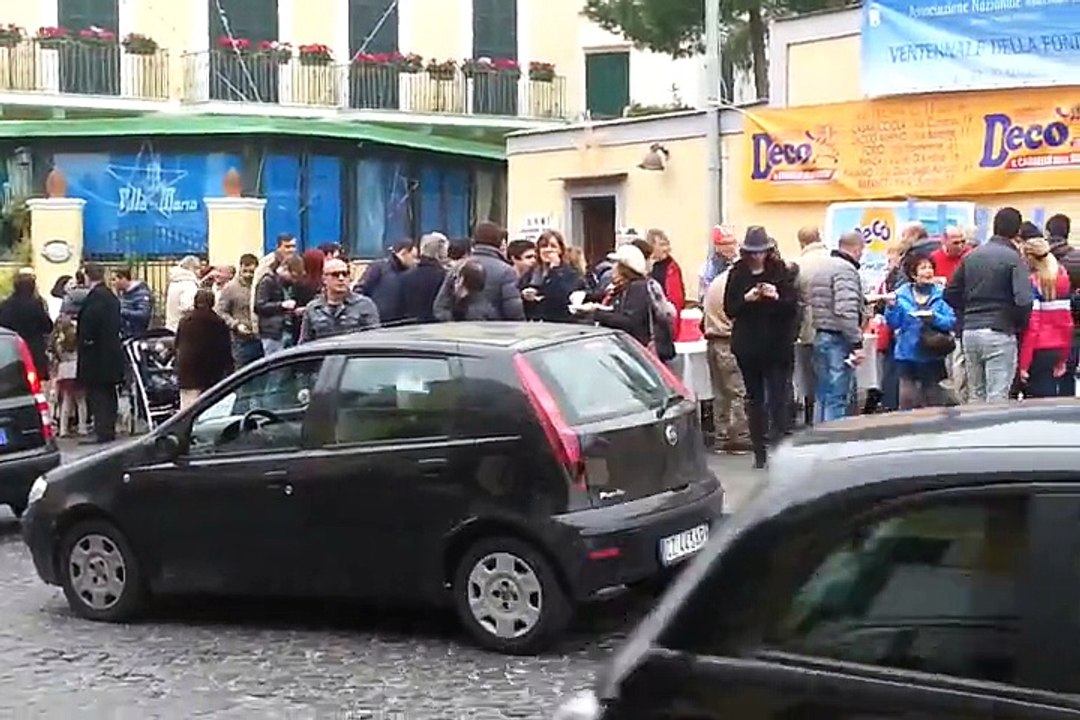 ISCHIA, CHE "SPETTACOLO": BACCALATA TRA TRAFFICO E SMOG