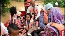 Malásia: cerca de 60 mil pessoas passam natal em centros de abrigo