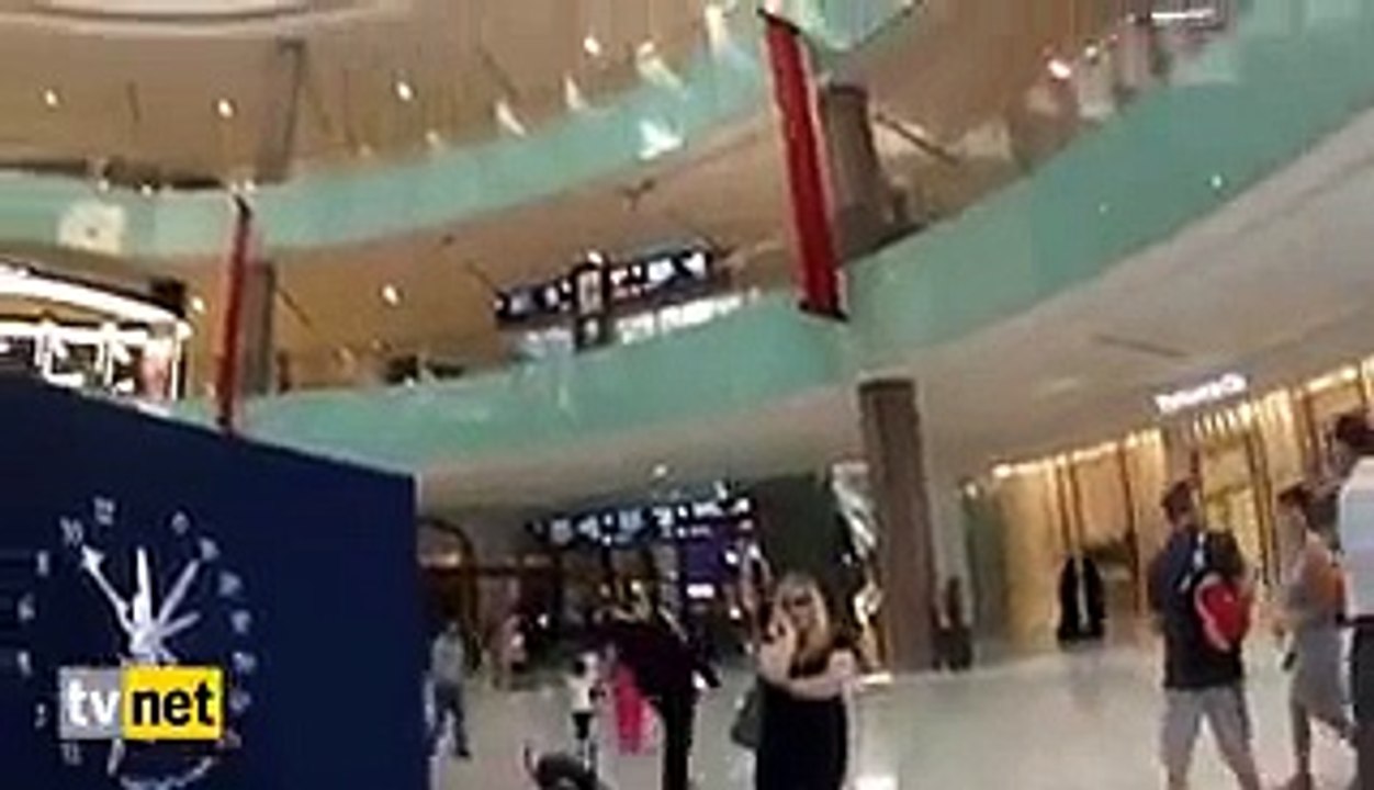 Small Girl Reaction to Muslim Call to Prayer Goes Viral -