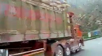 Pashto Best Song Tappay Musafari Sakhta Khawari Da By Shama Ashna