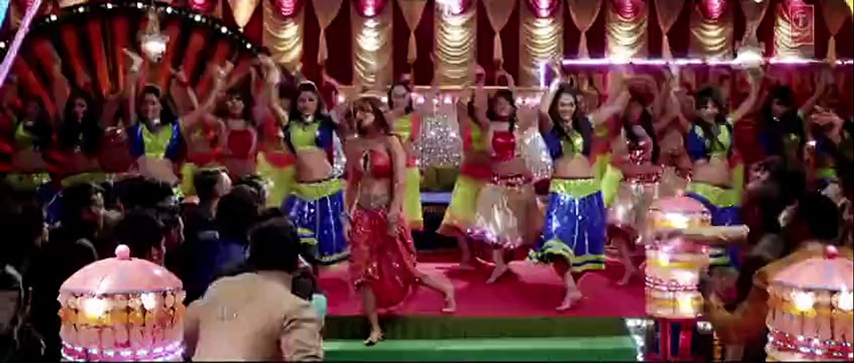 Fashion Khatam Mujhpe 2015 Lyrics+Video full Song from Dolly Ki Doli movie by Malaika Arora Khan